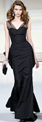 Oscar de la Renta 2013 black gown. Stunning