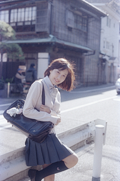 mourning采集到校服