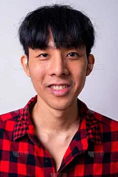注视镜头,青年人,白色背景,男人,格子花纹,格子图案,头像,日本人,垂直画幅,智慧
