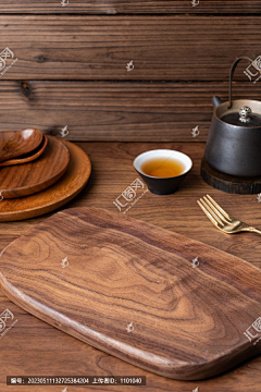 叼着奶嘴的玖疯纸采集到背景