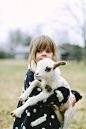 她和小羊羔