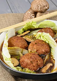 狮子的头肉丸
