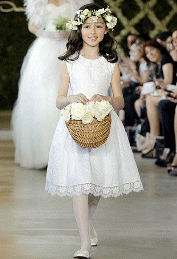 Oscar de la Renta 花童...