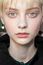 Nastya Kusakina(Zoom in)