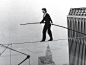 凭借着俊朗的外形，双子塔常客串于各类电影与电视剧。也常以其高度优势，夺得观光游客与表演艺术家们的青睐，法国高丝艺术家Philippe Petit曾于1974年在悬挂在双子塔之间的钢丝绳上行走。