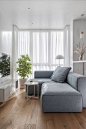 32平一室公寓，简洁干净，色块点缀趣味
by Olga Bondar

#屋研下# ​​​​