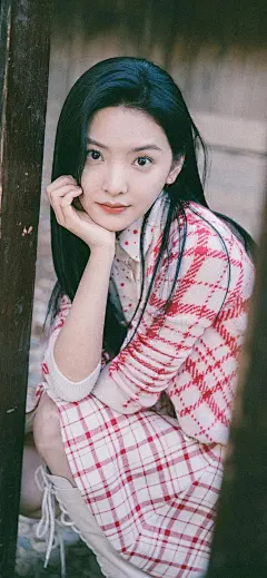 #明星壁纸#章若楠