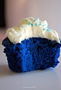 blue cupcakes