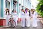 Vietnamese girls in traditional dress ( Vietnamese by Quang Nguyen Vinh on 500px