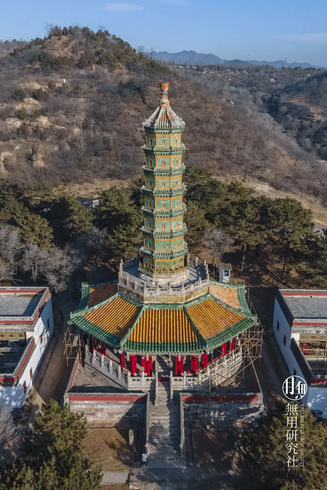 北京香山昭庙琉璃塔、北京颐和园多宝琉璃塔、承德须弥福寿之庙万寿琉璃塔均为清代琉璃塔中的精品 摄影师：禹涵、永涛的视界-花瓣网