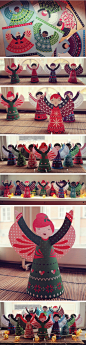 DIY & Crafts / folded-paper-angels from the Usborne book of Christmas Decorations illustrated by Caroline Johansson