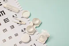 隐形眼镜护眼爱眼日近视眼摄影图