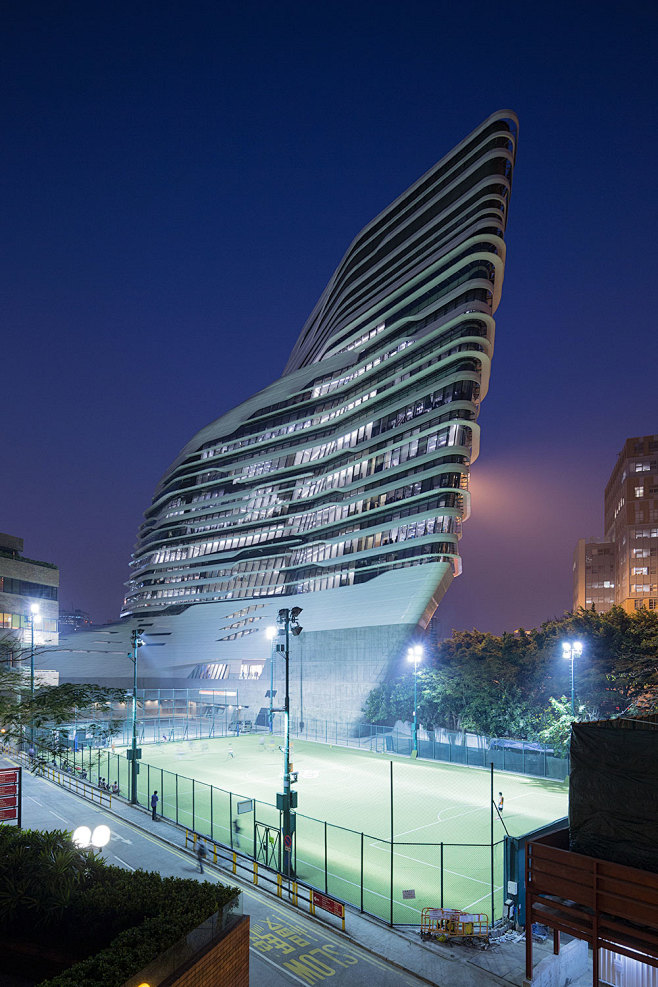 Zaha Hadid’s Hong Ko...