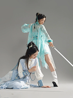 不吃呱呱采集到速写素材