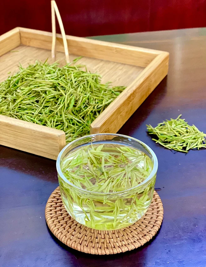 奶白茶 安吉白茶