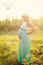 cute maternity- love the outfit... This picture brings a tear to my eye.. It's so peaceful and screams baby fever! And I'm already pregnant ya'll! Just beautiful :)