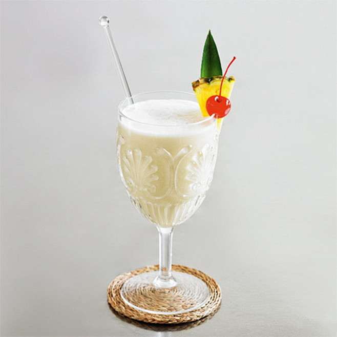 椰林飘香pinacolada鸡尾酒
