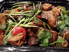 中国的猪肉，香菜和辣椒