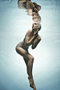 Underwater fashion and beauty