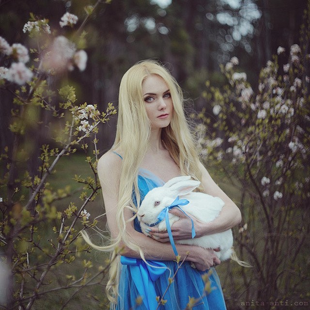 坠入童话梦境的森女人像 乌克兰女摄影师A...