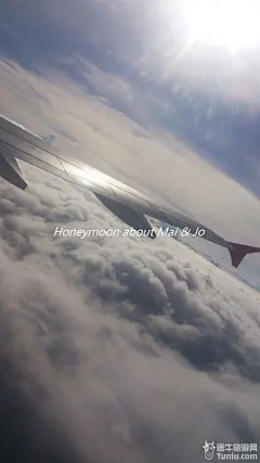 如果你只能到当地兑换马币，没关系，下飞机机场就有兑换点：