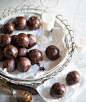 Vegan Raw Nutella Macaroons from the Rawmazing blog#赏味期限#