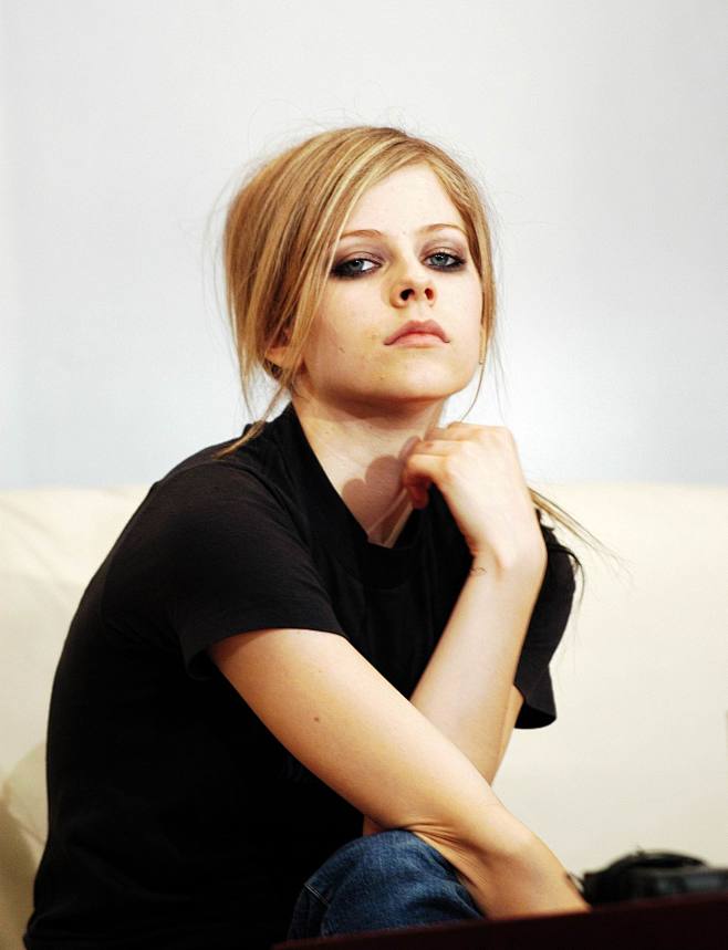Avril Lavigne
(Zoom ...
