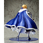 Aniplex+ Fate/Grand Order Saber(阿尔托利亚·潘德拉贡)  1/7 持续预定中，全版本更新!!!!!买买买买!!!!全高約250mm 。
通常版（图6-9）：本体+专属台座+光剑（部分透明）。售价14,000（税込）。
豪华版（图1-5）：通常版所含+专属LED底座+王冠+表情替换部件+横持EX咖喱棒用替换手。售价18,000（税込）...展开全文c