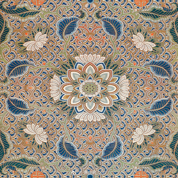 美学,皆来自16年8月刊中的【苏作】图一 清康熙 彩鳞宝相花纹锦图二