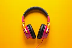 时尚音频设备听音乐潮流头戴式耳机模型