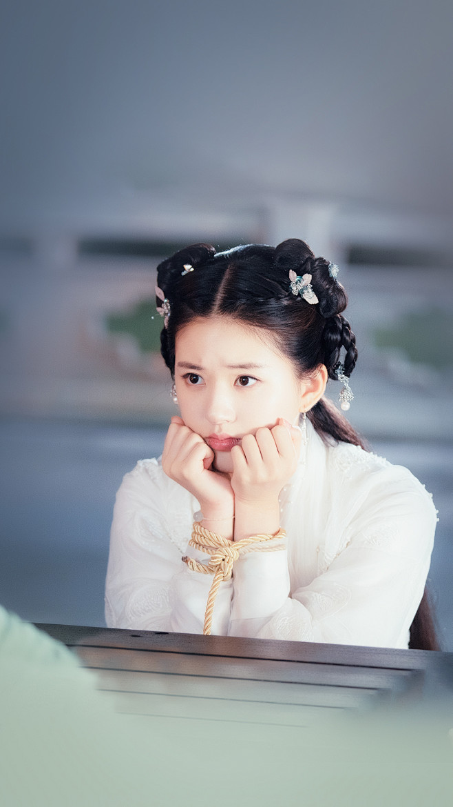 天雷一部之春花秋月春花赵露思