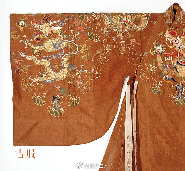 明代的祭服（含冕服）、朝服（含皮弁服）、大衫（女性礼服）、公服等，从一开始就是作为重要政治、礼仪活动的着装，属于广义的“礼服”，采用的都是大而 ...