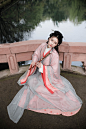 【禅山记汉服】【九歌】女式直裾 印花直裾 真丝皱直裾 魏晋 雪纺-淘宝网