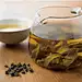 台湾茶（リーフ）　凍頂烏龍茶　
台湾発祥の製法で丸くかためた茶葉の中に味と香りを封じ込めました。蘭のような甘い香りと、淡い黄金色の水色が特長です。