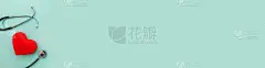简单的最小设计与医疗设备听诊器或声学镜和红心孤立在柔和的蓝色背景。医生用仪器设备。医疗保健人寿保险概