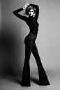 Karlie Kloss. I KEEP TELLING YOU GUYS WIDE-LEGGED TROUSERS ARE THE ANSWER