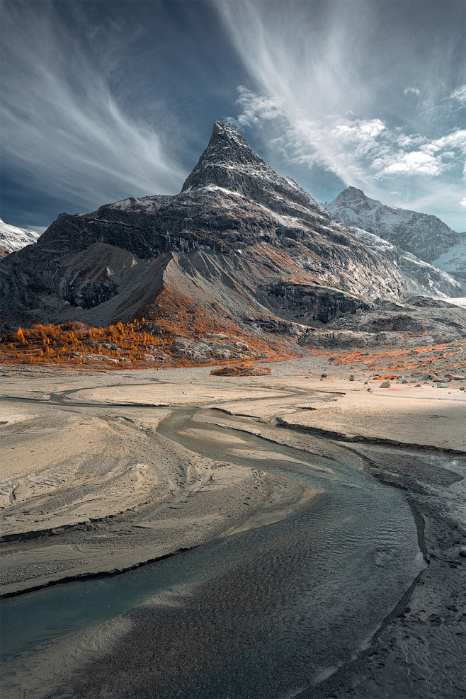 Glacier Valley by Ch...