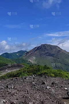 从南嘉山看昭苏山