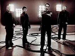 酷玩乐队同期曝光高清海报_星妆容_