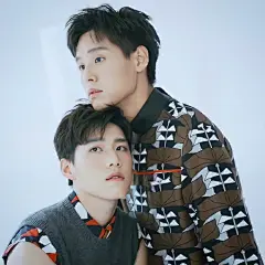 KinKrit超话
哇偶⊙ω⊙这位推主的图真的很好看啊
情头又可以拥有了
后面附赠几张表情包素材
推主名字附后
请礼貌抱图 ​​​​