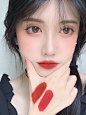 画成气质韩系大姐姐初秋温柔软糯玫瑰妆 : 好久没分享妆容了 今天就来给大家分享一个我初秋最爱的妆容 比较偏温柔的韩系~ ✨  | 眼影 涂了常用又亮眼的粉色橘色棕色调 怎么配都好看 ~ ✨ | 口红 枫叶红棕色是我最近的挚
