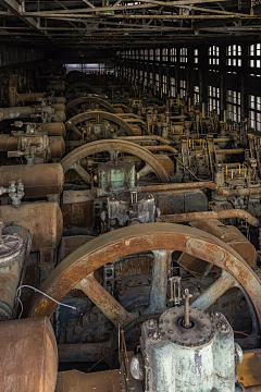 云隰采集到机械残骸 废弃建筑 工厂