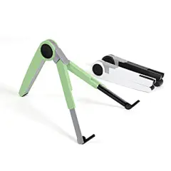 将笔电架起来，有利于散热以及所谓的人体工学使用的产品很多。但像这样轻便式脚架，可以很容易携带的设计看来有些意思。它不仅收纳方便，还可以调整高低角度