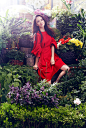 佟丽娅红裙子写真 #时尚# #优雅# #街拍#