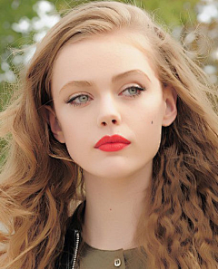 骑着猪的驴打滚采集到Frida Gustavsson