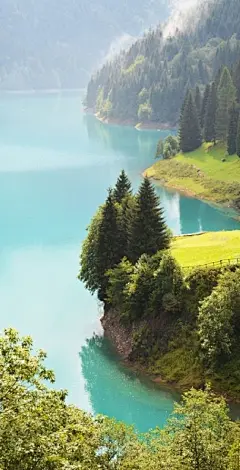 绍里斯湖在意大利北部
