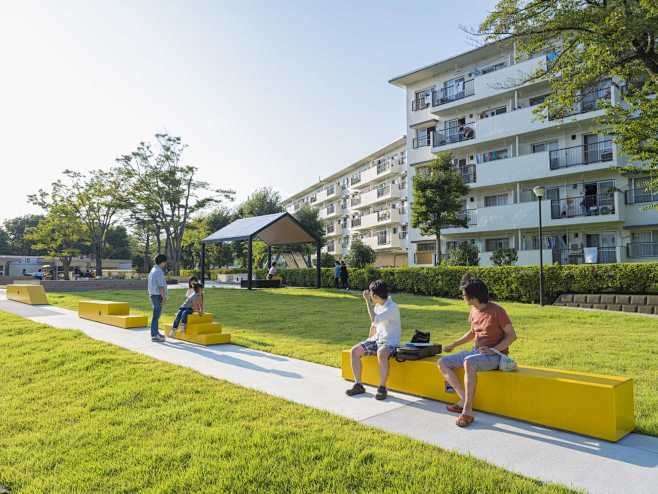 日本Sakonyama住宅区公园 / S...