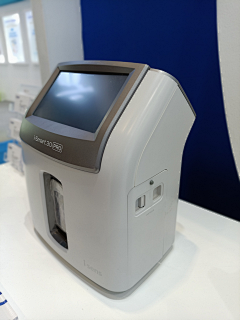 YUXYA采集到【产品】医疗小仪器