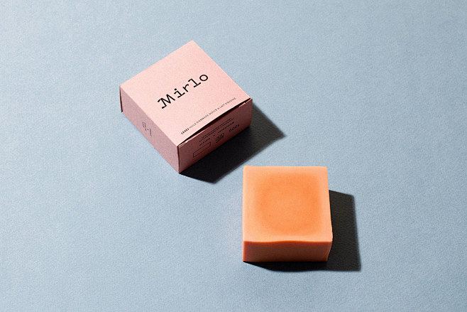 Mirlo — Brand Identi...
