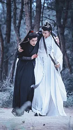 陈情令超话#肖战陈情令##王一博陈情令# 
发一波收藏的“忘羡”精美无水印壁纸！
❤ ❤ ❤ ❤ 
@UNIQ-王一博 @X玖少年团肖战DAYTOY 
图cr网络，侵删！ ​​​​